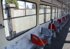Pražská tramvaj v areálu REC Group čelila nájezdu vandalů